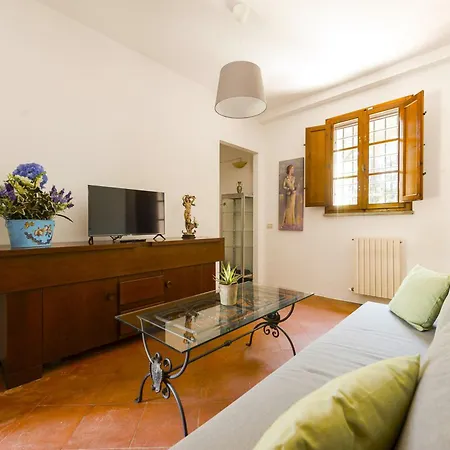 Hostly - Paradise Holiday House - Private Garden